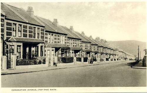 Old postcard of Sladebrook Av